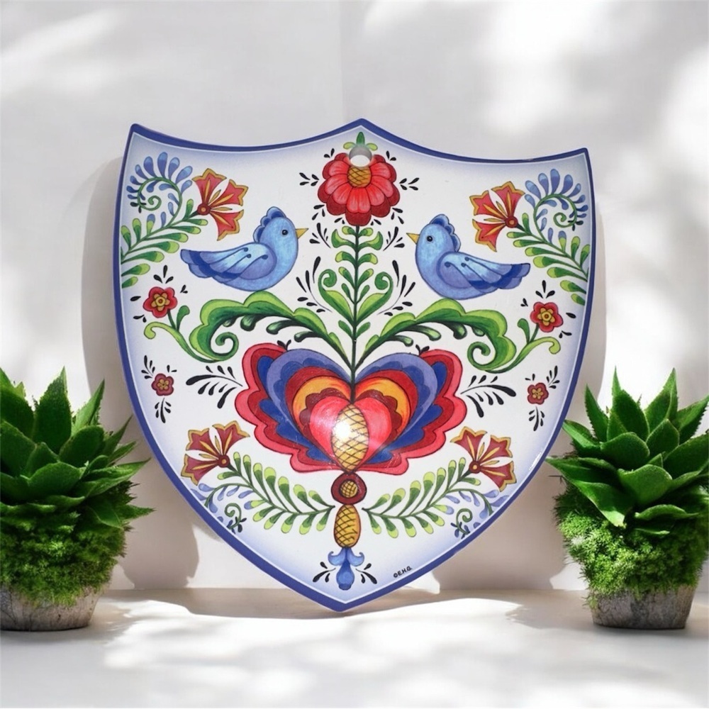 Lovebirds & Rosemaling Artwork Decorative Wall Hanging Ceramic 7.5" Shield - Picture 1 of 2